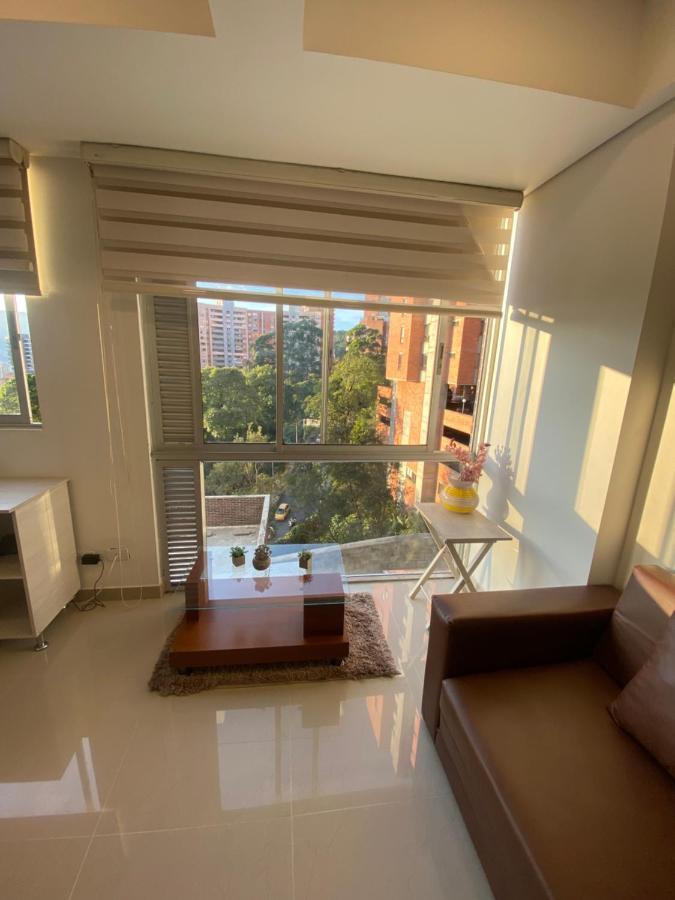 Apartasuite Moderna - En El Corazon Del Poblado Medellin Exterior photo